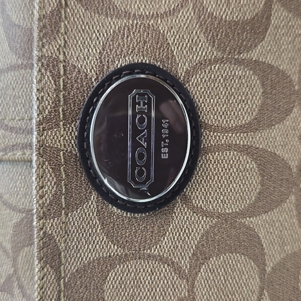 Coach Tan and Black Signature Leather Hand Bag - Picture 3 of 16